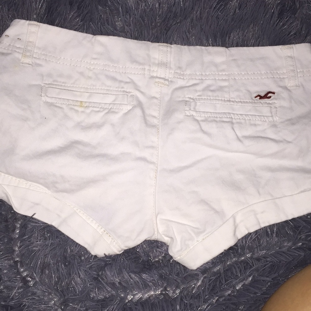 Shorts - Picture 3 of 3